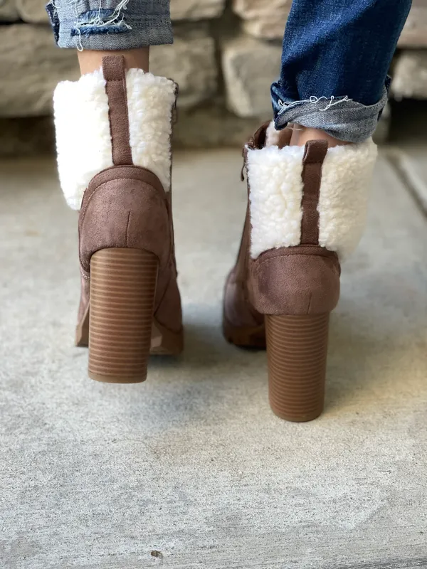 Top Moda Tan Sherpa Lug Sole Ankle Bootie - Image 6