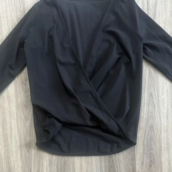 Lululemon Black Wrap Top Women’s Long Sleeve Casual Size 12 - Image 6