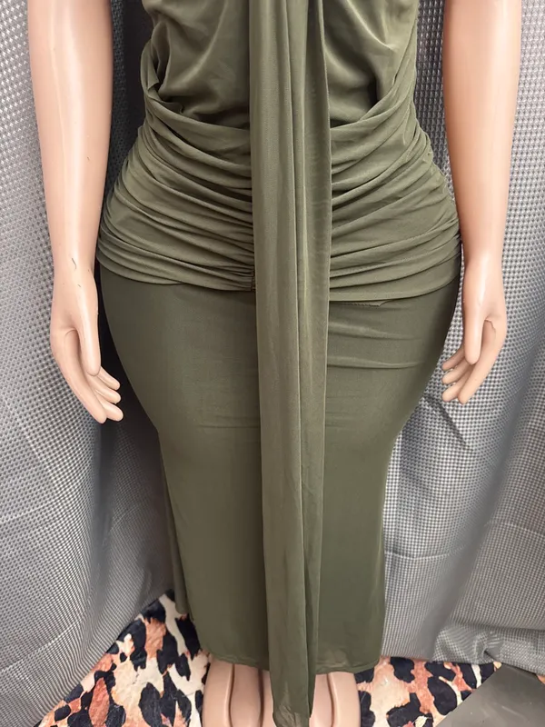 New size medium stretchy hunter green dress - Image 3