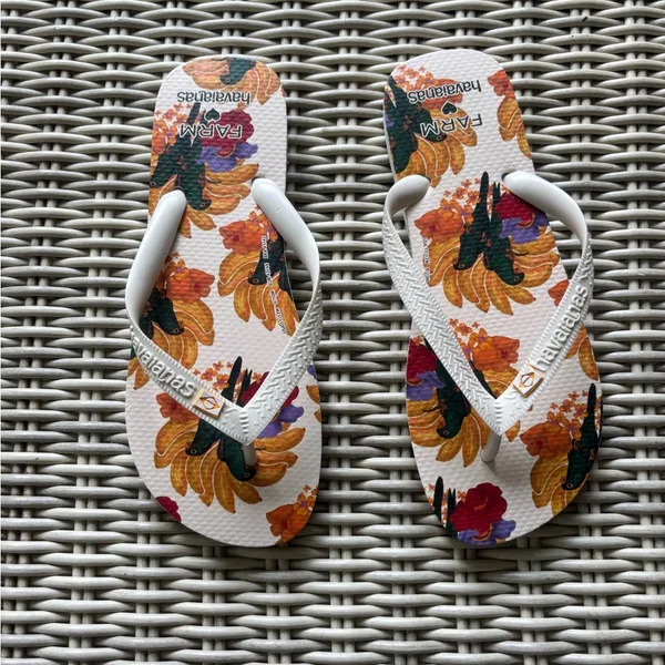 Farm‎ Rio Banana Nest Havaianas Sandals size 11/12 boho vacation beach travel - Image 3