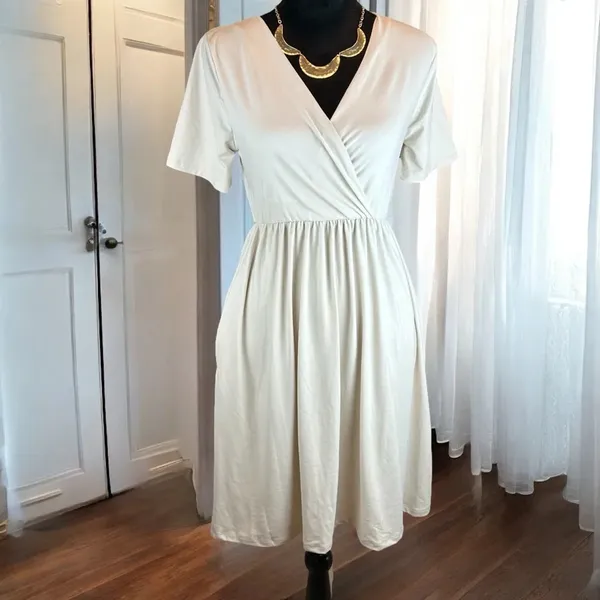 zenana faux wrap dress sand cream fit &‎ flare pockets casual surplice small - Image 2
