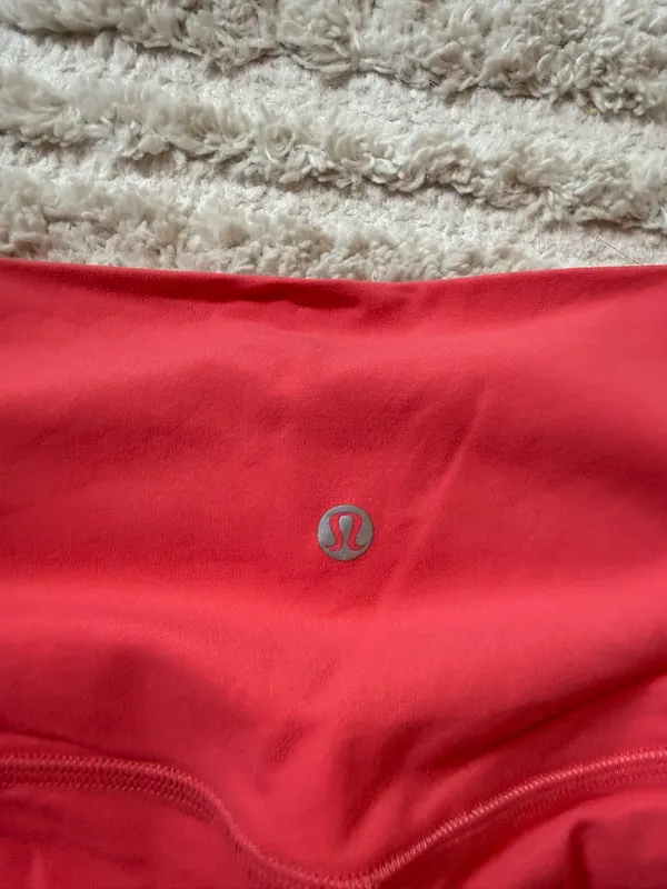 Raspberry Lululemon align 25” leggings  - Image 4