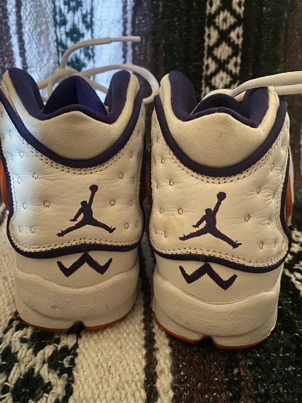 Jordan Women OG color way white and Orange - Image 3