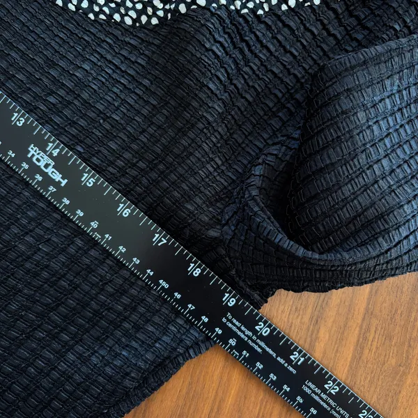 VTG Caren Brook Black Popcorn Texture Top Long Sleeve Polka Dot Wide Neck Size M - Image 5