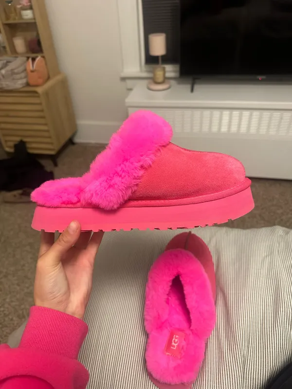 UGG Slippers - Image 4