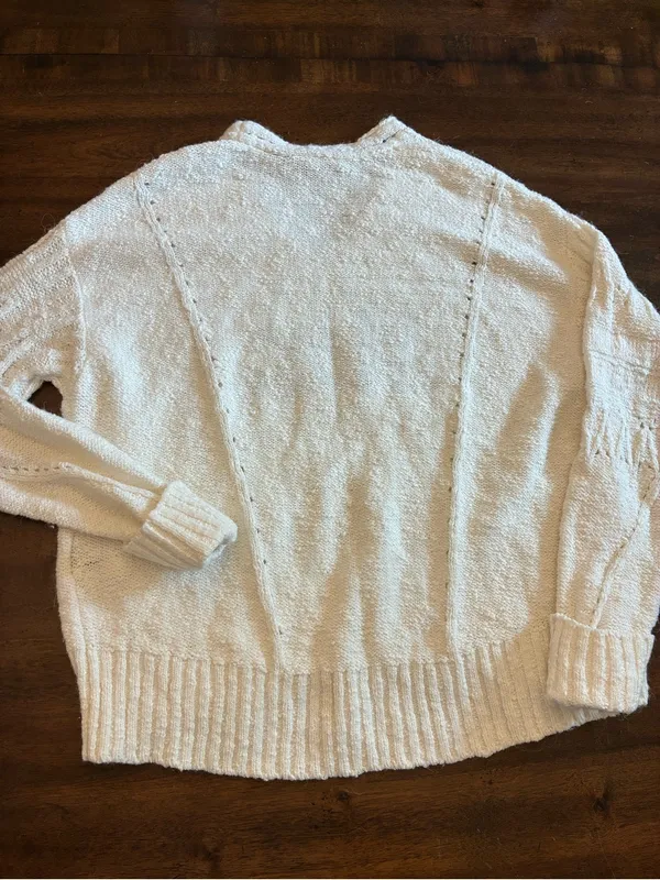 Harley Davidson Station Sweater V-Neck Women’s Medium Cloud Dancer Off White - Image 3