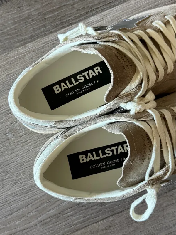 Golden Goose Ballstar Suede LIKE NEW - Image 4