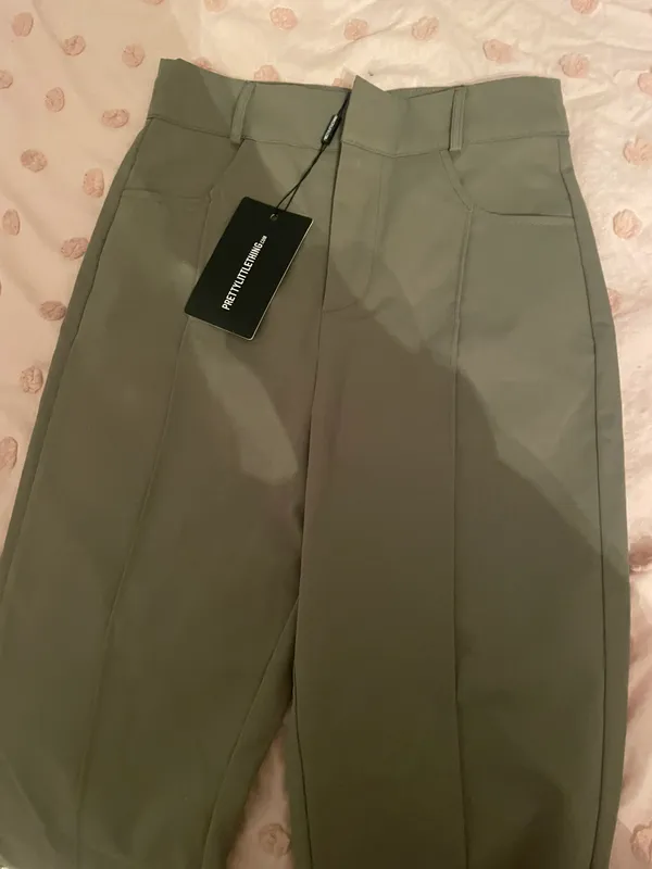 Pretty Little Thing High Waisted Waisted Flared Trousers - Image 2