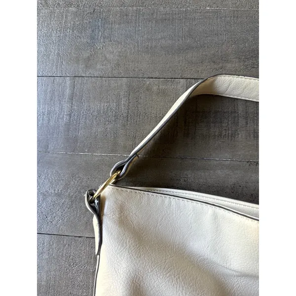 Mossimo‎ cream-colored faux leather hobo shoulder bag 15"x13 - Image 5