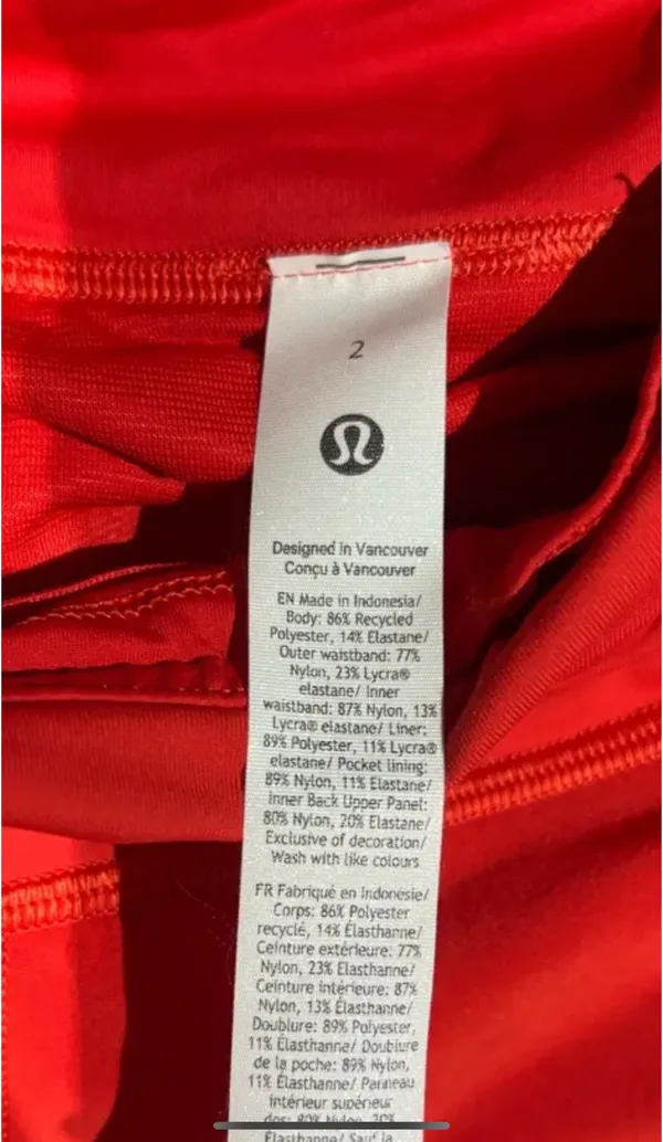 Lululemon Shorts Hotty Hot 2.5" Low-Rise - Image 4