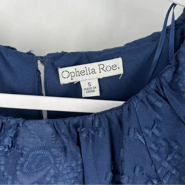 Ophelia Roe Navy Textured Floral Paisley Puff Sleeve Cropped Blouson Top‎ - Image 2