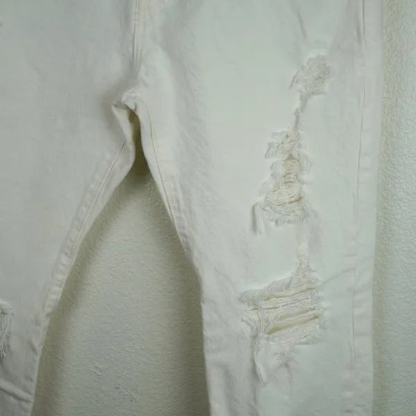 Levis 501 Distressed White High-Rise Jeans Size‎ W28 L30 Vintage Inspired - Image 3