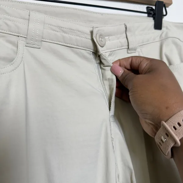 Eddie Bauer Women First Ascent Pants 8 Beige Hiking‎ Cargo Zip Pockets Outdoor - Image 6