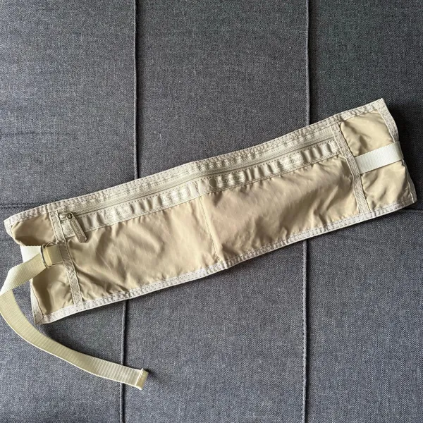 Lesportsac Neutral Beige Money Belt Fanny Pack Bag - Zipper Closure Discontinued - Image 2