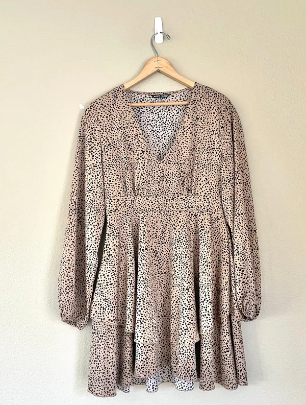 Tan Dalmatian Bishop Sleeve Tiered Ruffle Mini Dress Medium - Image 2