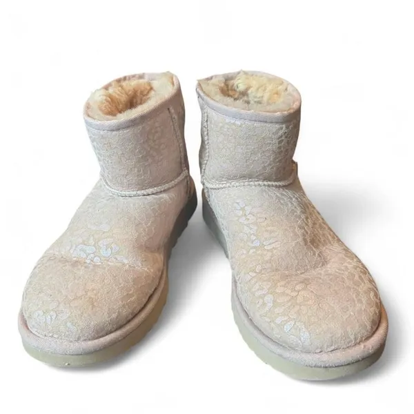 UGG Classic Mini Snow Leopard Metallic Boots Women’s 9 Sheepskin Lined Pink - Image 6