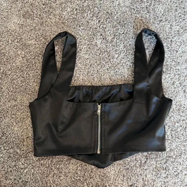 Princess Polly black faux leather crop top bustier - Image 3