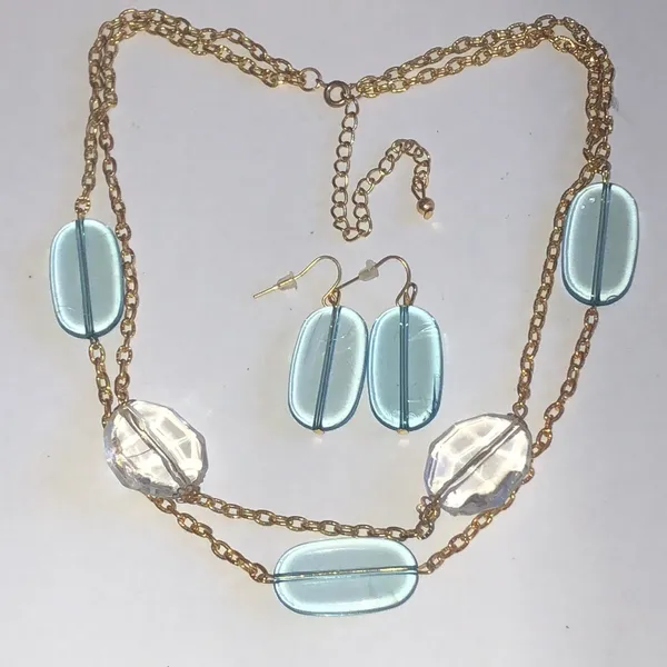 Elegant Gold Tone and Blue Necklace Earrings Jewelry Set - Image 4