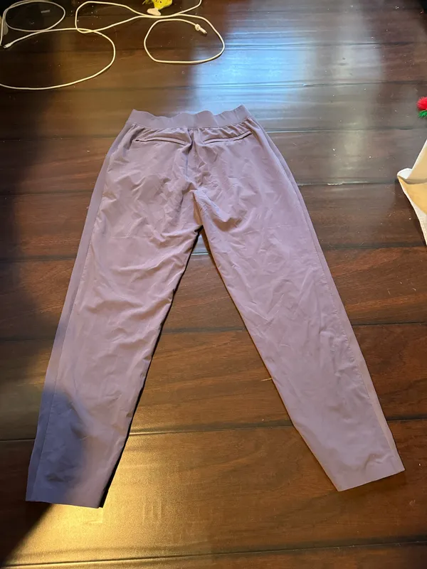 athleta Brooklyn mid rise ankle pants size 6 - Image 3