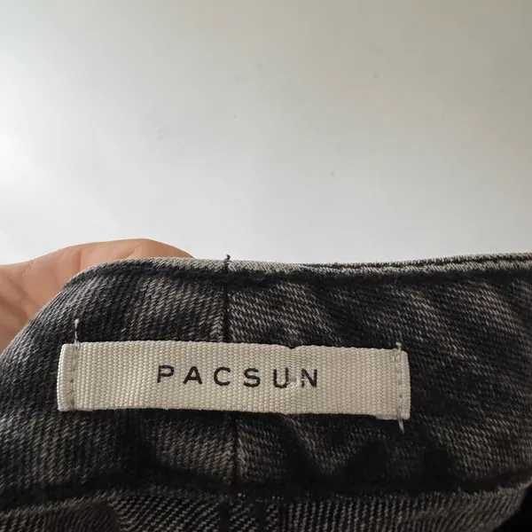 PacSun Faded Black Wash Mom Jeans Size‎ 24 - Image 7