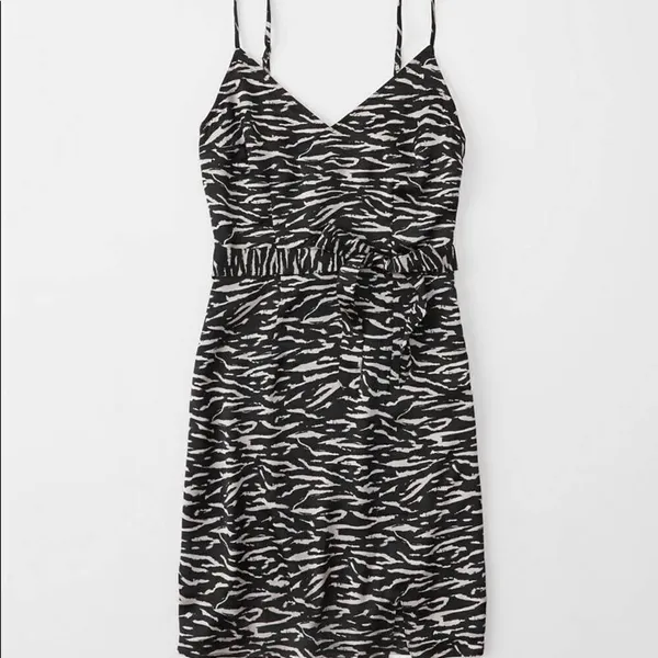 Abercrombie ✨ Women's Satin Belted Cami Mini Dress✨ - Image 6