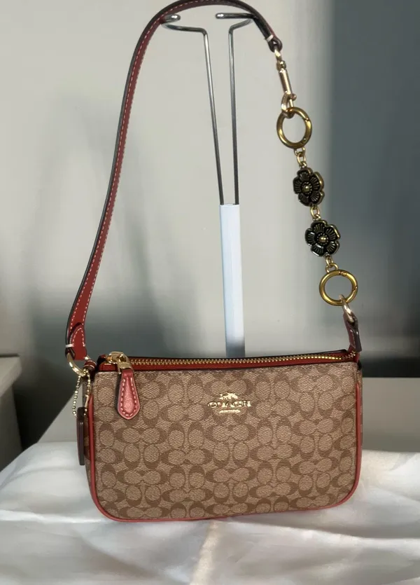 Coach Shoulder Bag With Flower Chain Extender  - Image 2