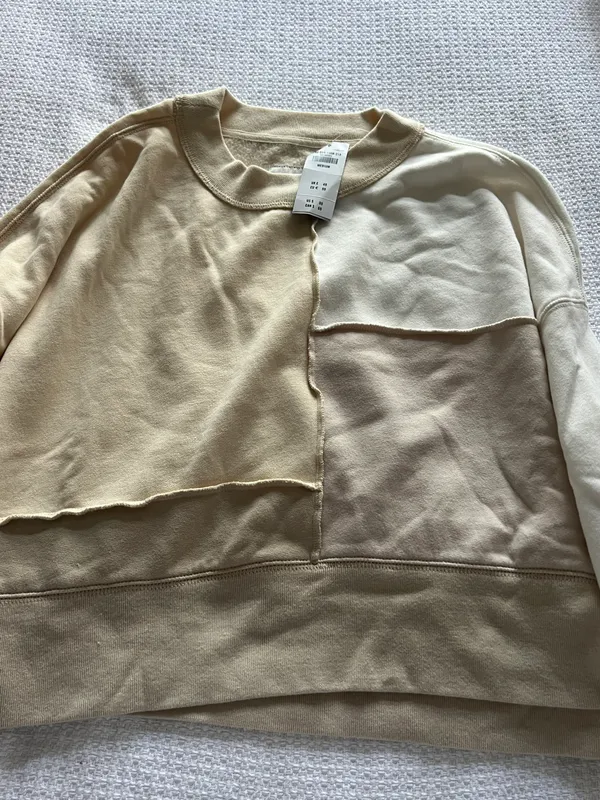 Abercrombie Sweatshirt - Image 4