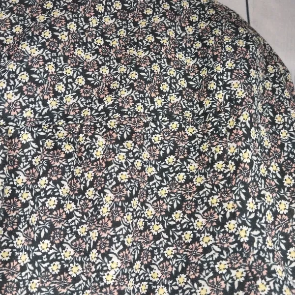 Loft Outlet Ditsy Floral Cottagecore Business Casual Boho Button-Up Blouse - Image 13