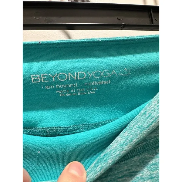 Womens Beyond Yoga Essential Back Gather Green Cropped Leggings Small Activewear - Image 3