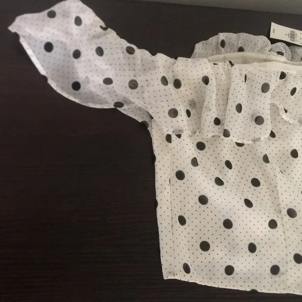 Express | Polka Dot Off The Shoulder Crop Top - Image 4