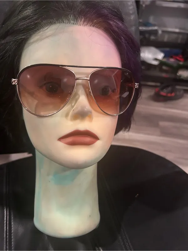 Guess Aviator Sunglasses with Brown Gradient Lenses - Image 2