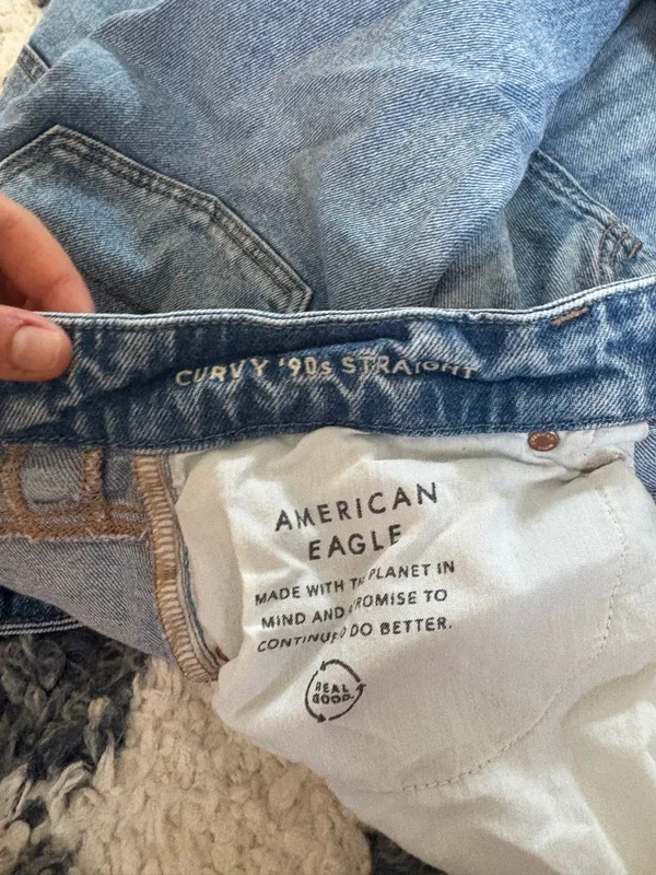 American Eagle Curvy 90s Straight Jeans - Image 3