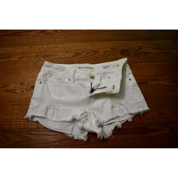 Bullhead Denim Co. White Distressed Low Rise Denim Shorts, Size 22 - Image 3