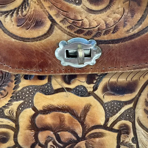 Vintage Beautiful Floral Hand Tooled Leather Bag- Made in Mexico - Image 5