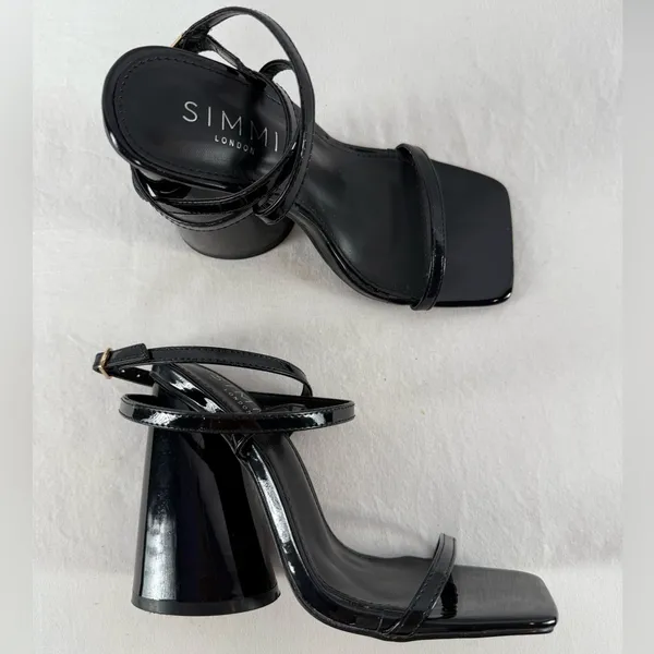 Simmi London Square Toe Strappy Chunky Round Heels in‎ Black Size 5 - Image 8
