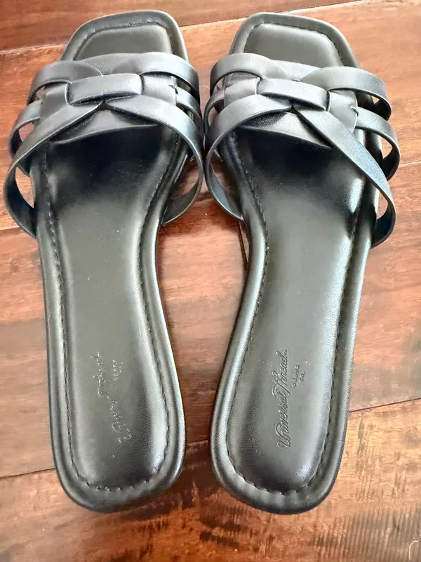 Universal Threads Sandals - Image 3