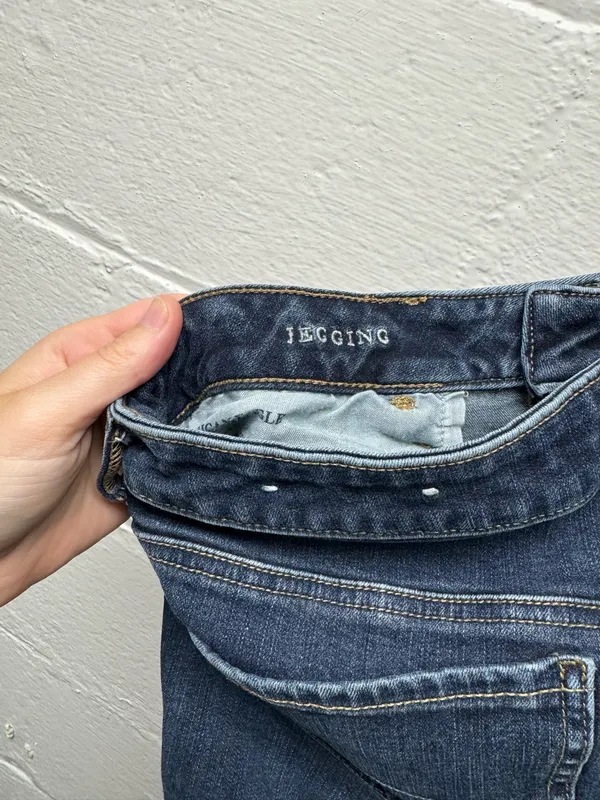 American Eagle Jegging Jeans - Image 5