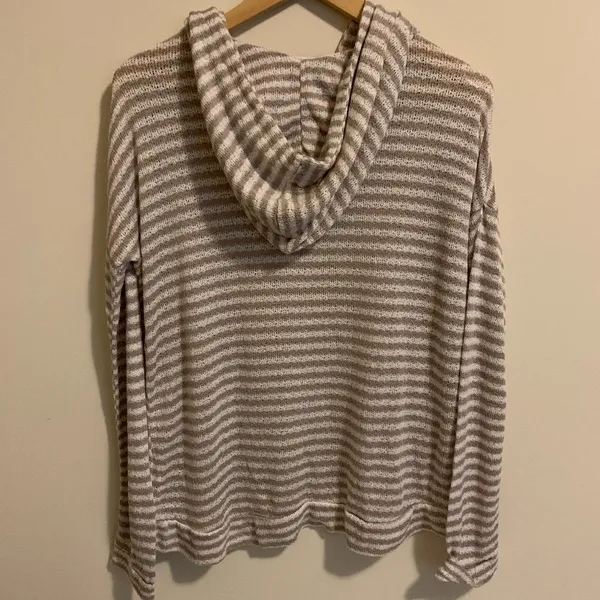 t/o Sweaters Hooded Lightweight Sweater Striped Nautical - Image 3