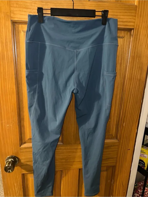 Constantly Varied Gear High-Waist Performance Leggings with Side Pockets - Image 6
