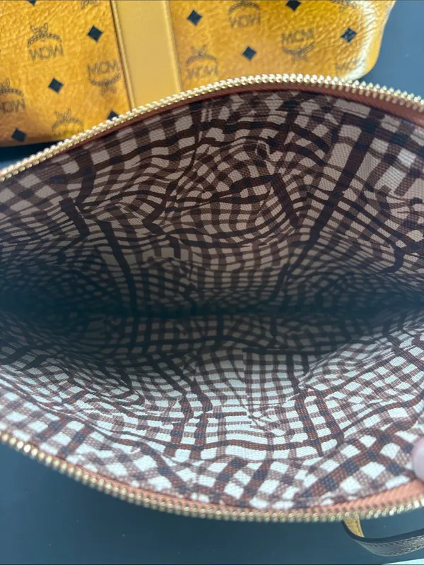 MCM Reversible Liz Shopper in Visetos - Image 9