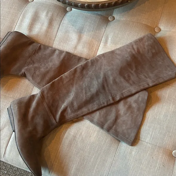 VIC MATIE Knee High Brown Suede Leather Boots - Image 10