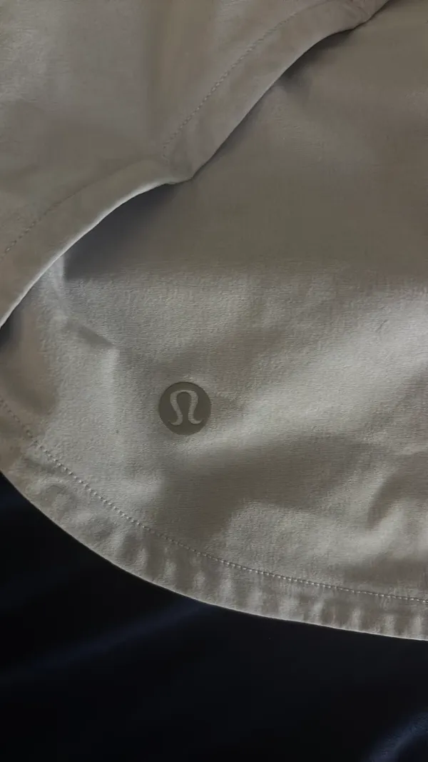 Lululemon Speed Up Shorts 2.5" Low-Rise - Image 3