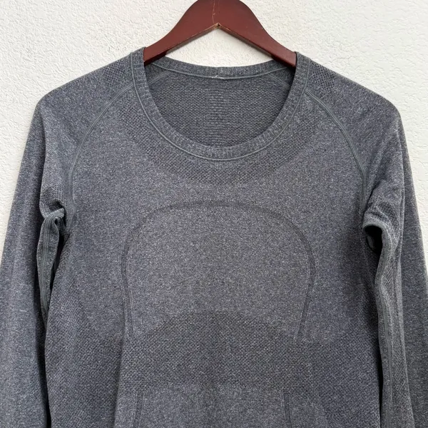 LULULEMON Black Heathered Swiftly Tech Crew Neck Long Sleeves Size 10 - Image 5