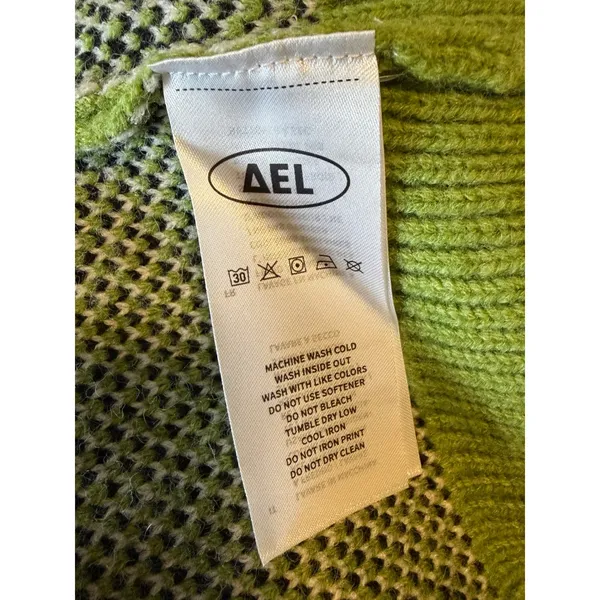 Aelfric Eden Sheep Pastoral Landscape Knit Sweater Green Pink Size Medium - Image 4