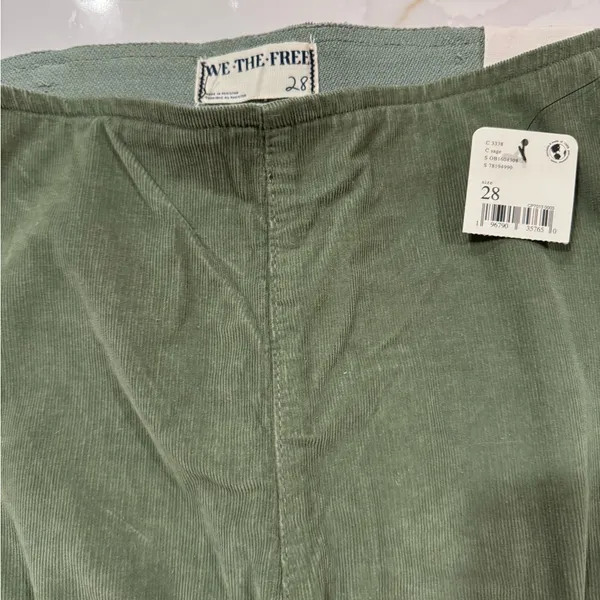 We The Free NWT Free People High Waisted Corduroy Pants Size 28 Green - Image 4
