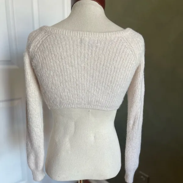 PrettyLittleThing Cropped Sweater Cream color Zipper Front Size S - Image 2