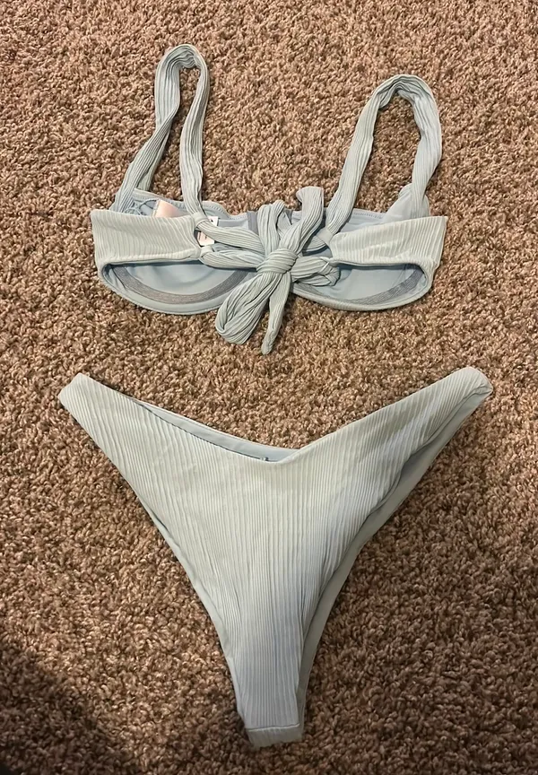 Bikini - Image 2