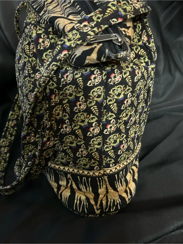 Black & Gold Giraffe Print Quilted Shoulder Bag - Image 7