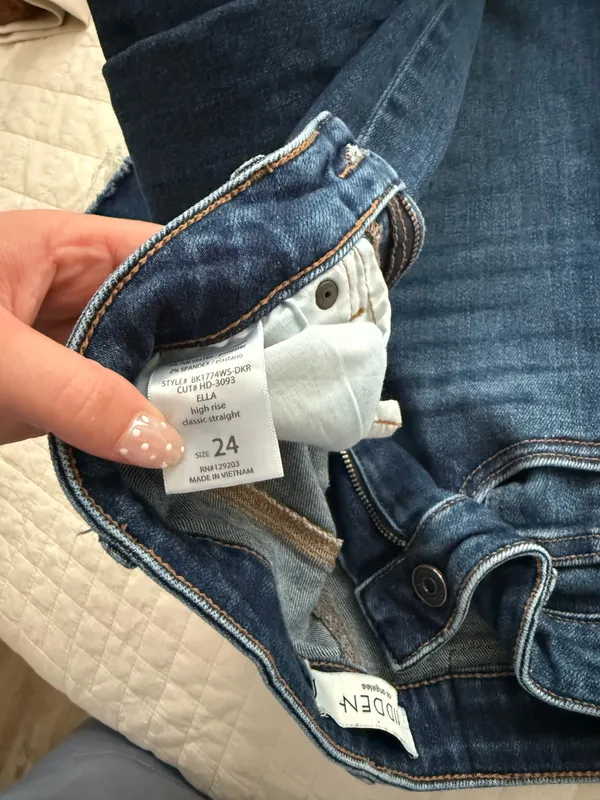 Hidden Jeans - Image 4