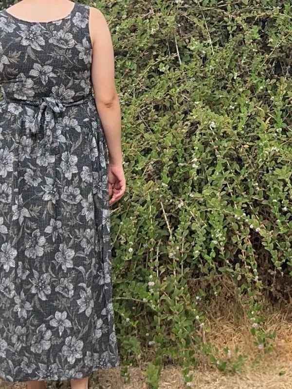 Vintage Gray floral maxi dress. - Image 6